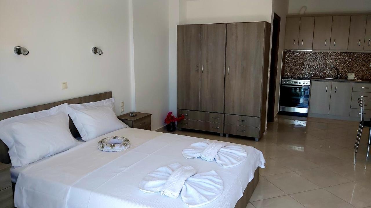 Nikko'S Apartments Elafonisos Extérieur photo