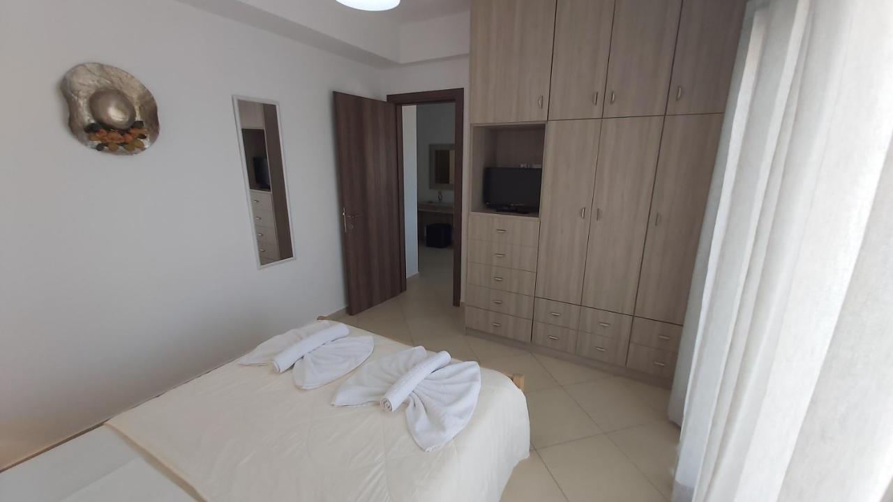 Nikko'S Apartments Elafonisos Extérieur photo
